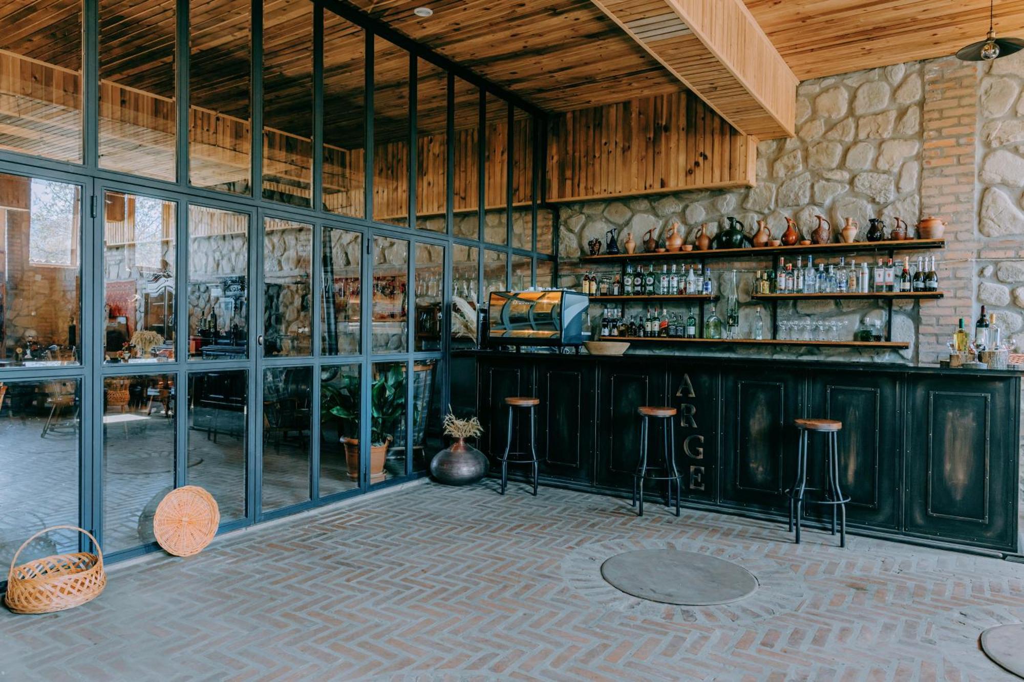 Hotel & Wine Cellar Arge เทลาวี ภายนอก รูปภาพ