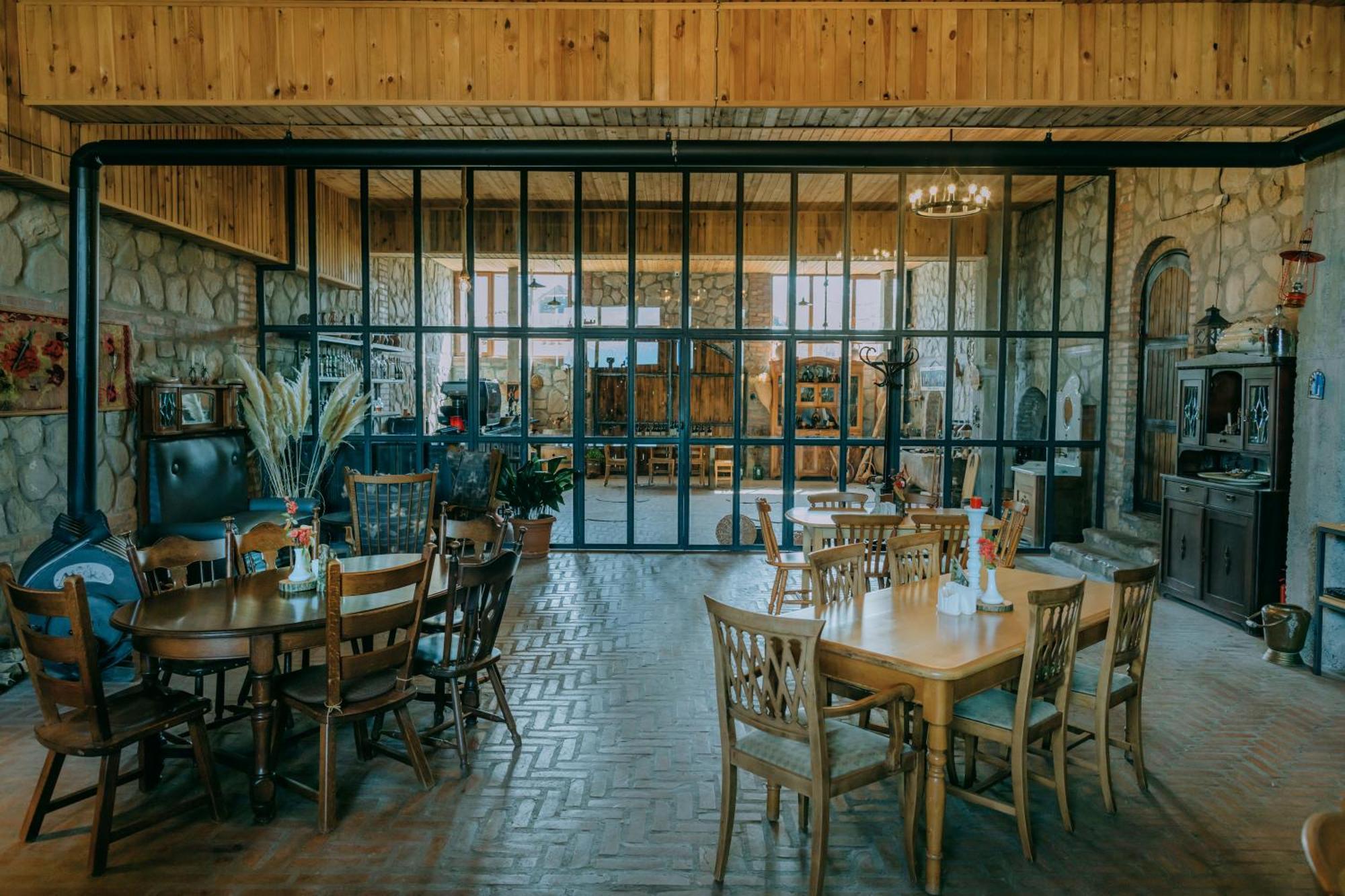 Hotel & Wine Cellar Arge เทลาวี ภายนอก รูปภาพ
