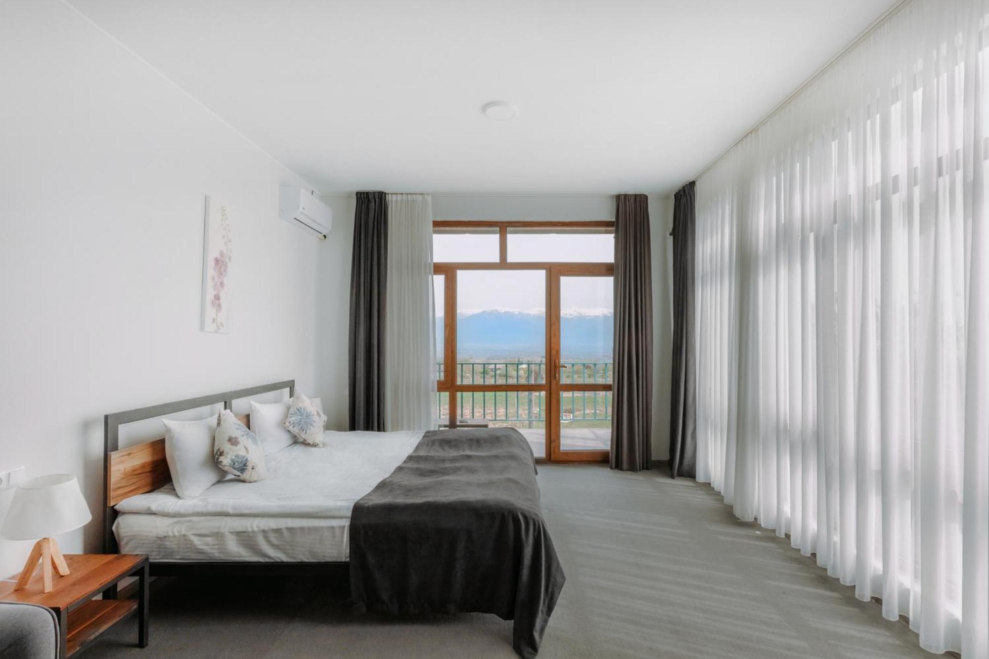 Hotel & Wine Cellar Arge เทลาวี ภายนอก รูปภาพ